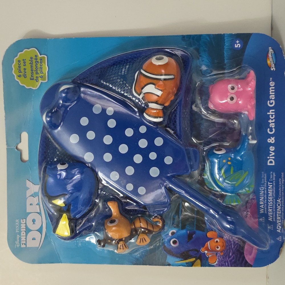 Disney Finding Dory Dive & Catch Game - Blue and Orange, New-in-Pack